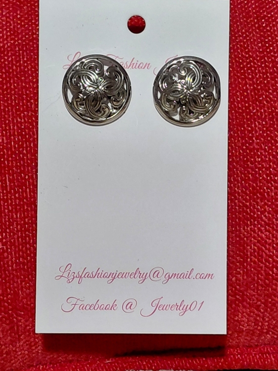 Jewelry - Silver Filigree Round Stud Earrings - Silver
